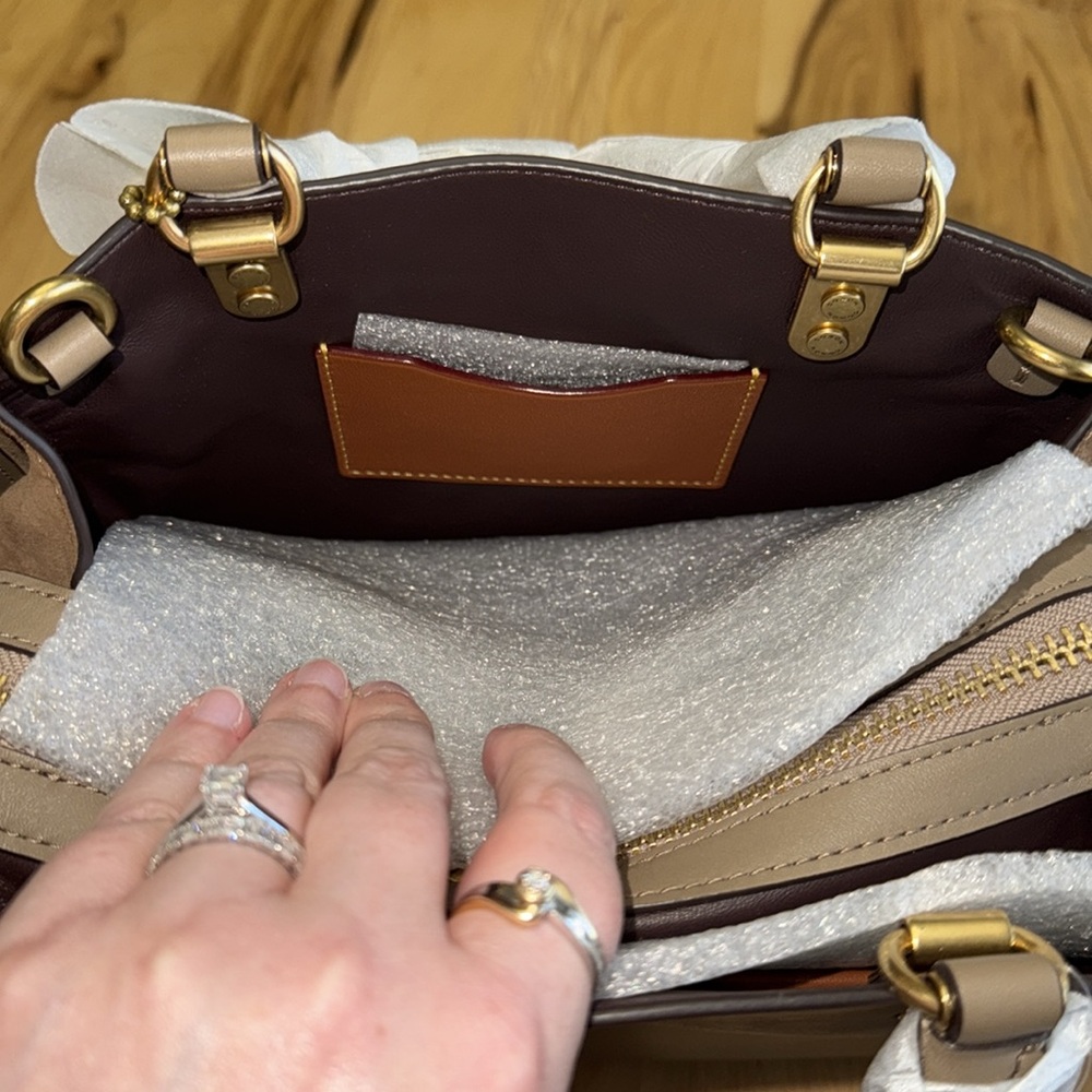 Coach X Jean Michel Basquiat Rogue Bag 25 NWT - Picture 13 of 16